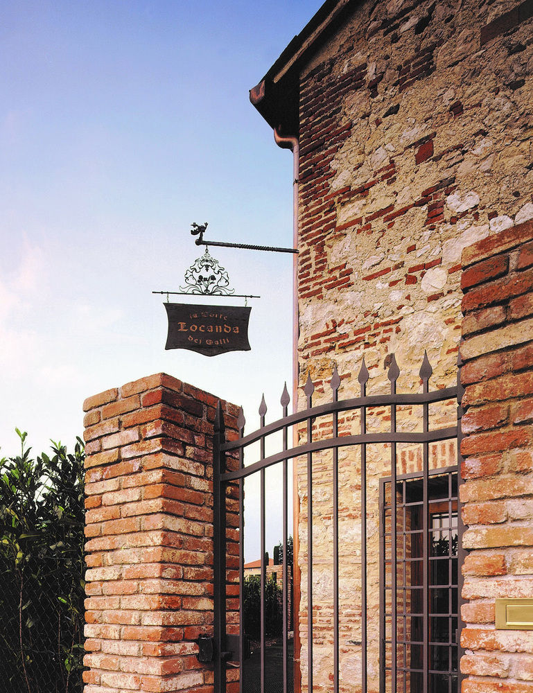 Locanda La Corte Dei Galli Carre Exterior photo